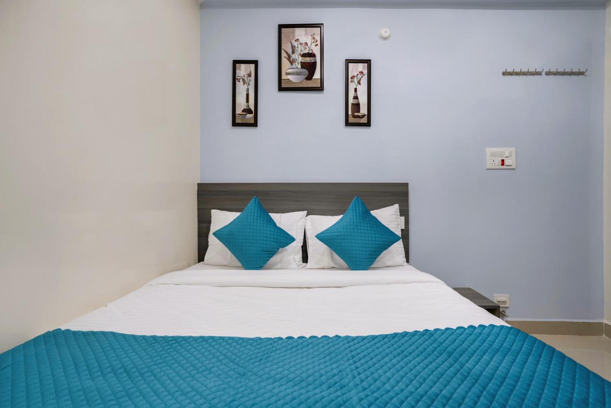 The Balcony Suites Haïdarabad Extérieur photo